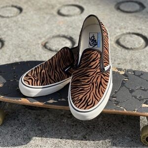 Vans slip on shoes‎ tiger stripes animal print 8.5